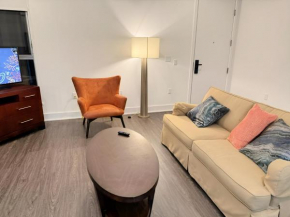 StaysPro - Venice Beach luxury Apartments minutes to The Marina And Santa Monica limited time free parking